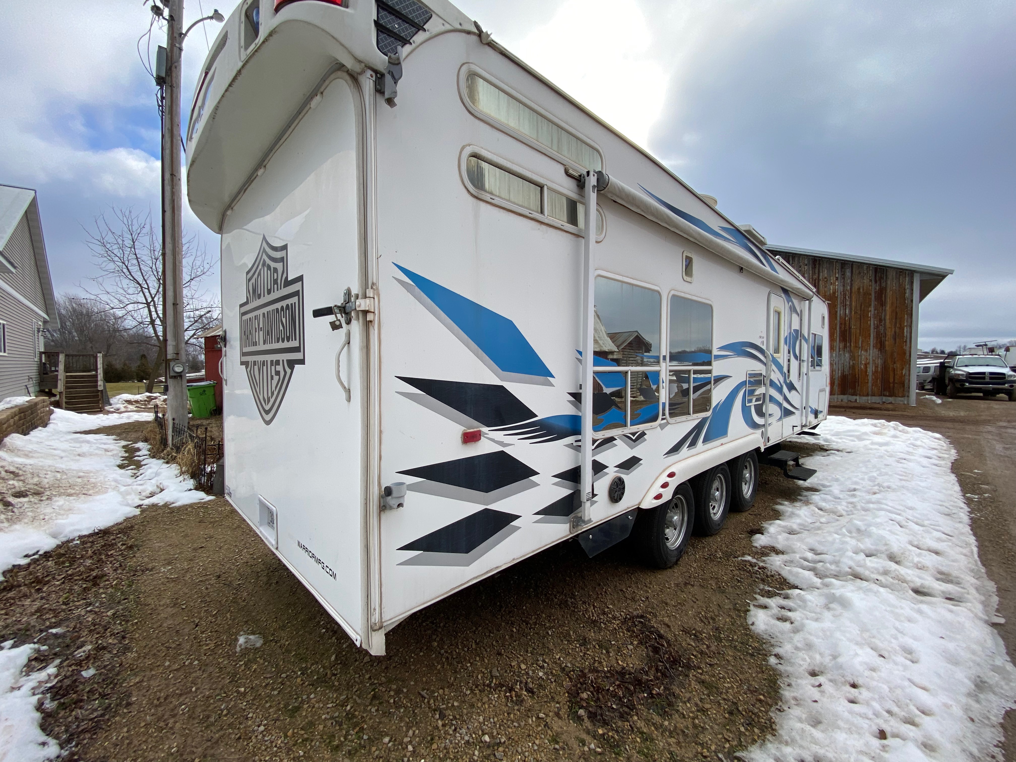 2008 WEEKEND WARRIOR RV FSW 2800 - Image 2
